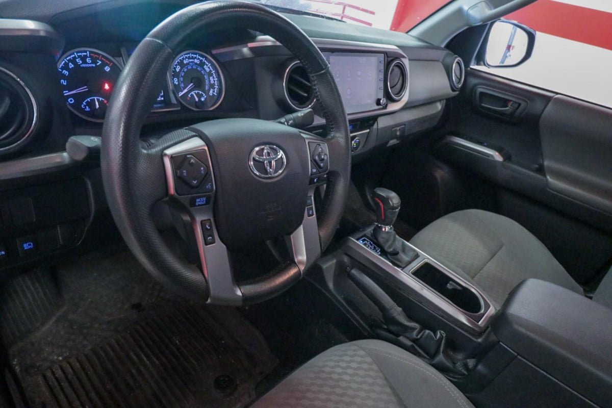 Used 2022 Toyota Tacoma SR5 RWD image 15