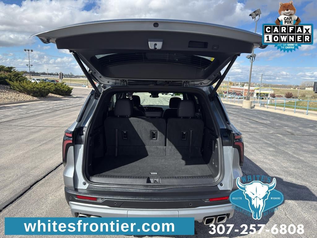 Used 2026 Chevrolet Traverse LT AWD/4WD image 16
