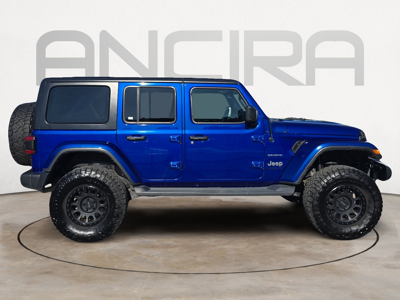 Used 2018 Jeep Wrangler Unlimited Sahara AWD/4WD image 11