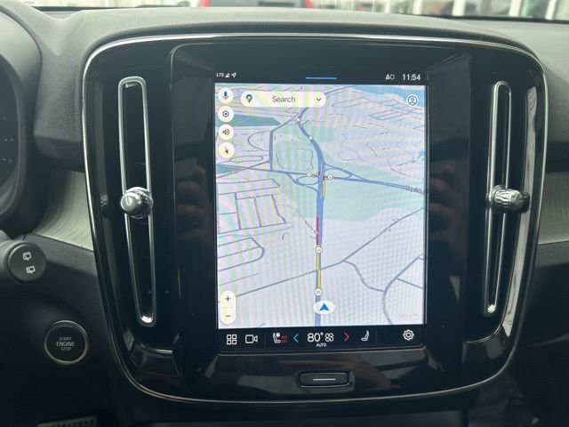 Certified 2025 Volvo XC40 B5 Core image 22