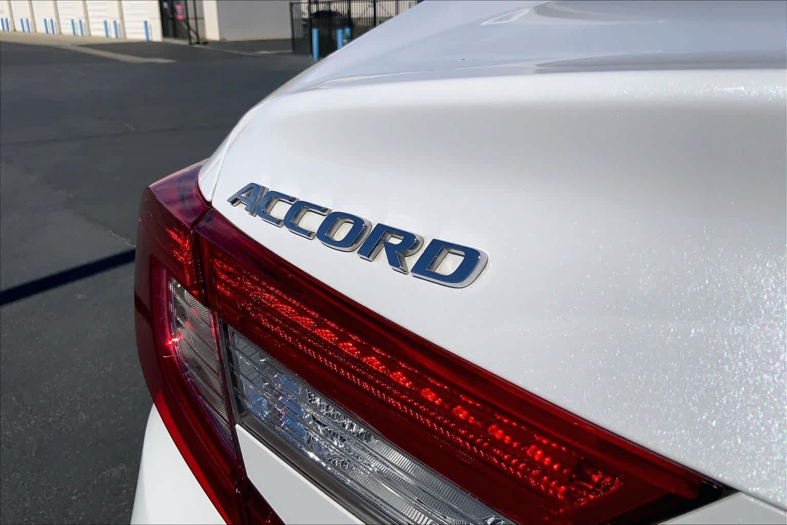 Used 2020 Honda Accord EX image 9