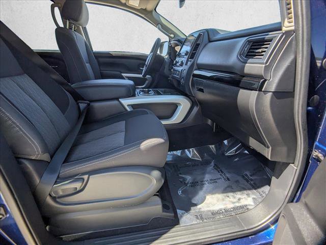 Used 2024 Nissan Titan SV w/ SV Convenience Package AWD/4WD image 19