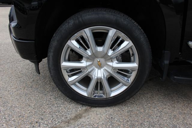 Used 2023 Chevrolet Silverado 1500 High Country w/ High Country Premium Package image 8