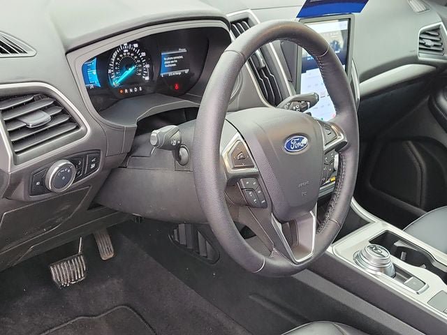 Certified 2024 Ford Edge SEL w/ Convenience Package AWD/4WD image 7