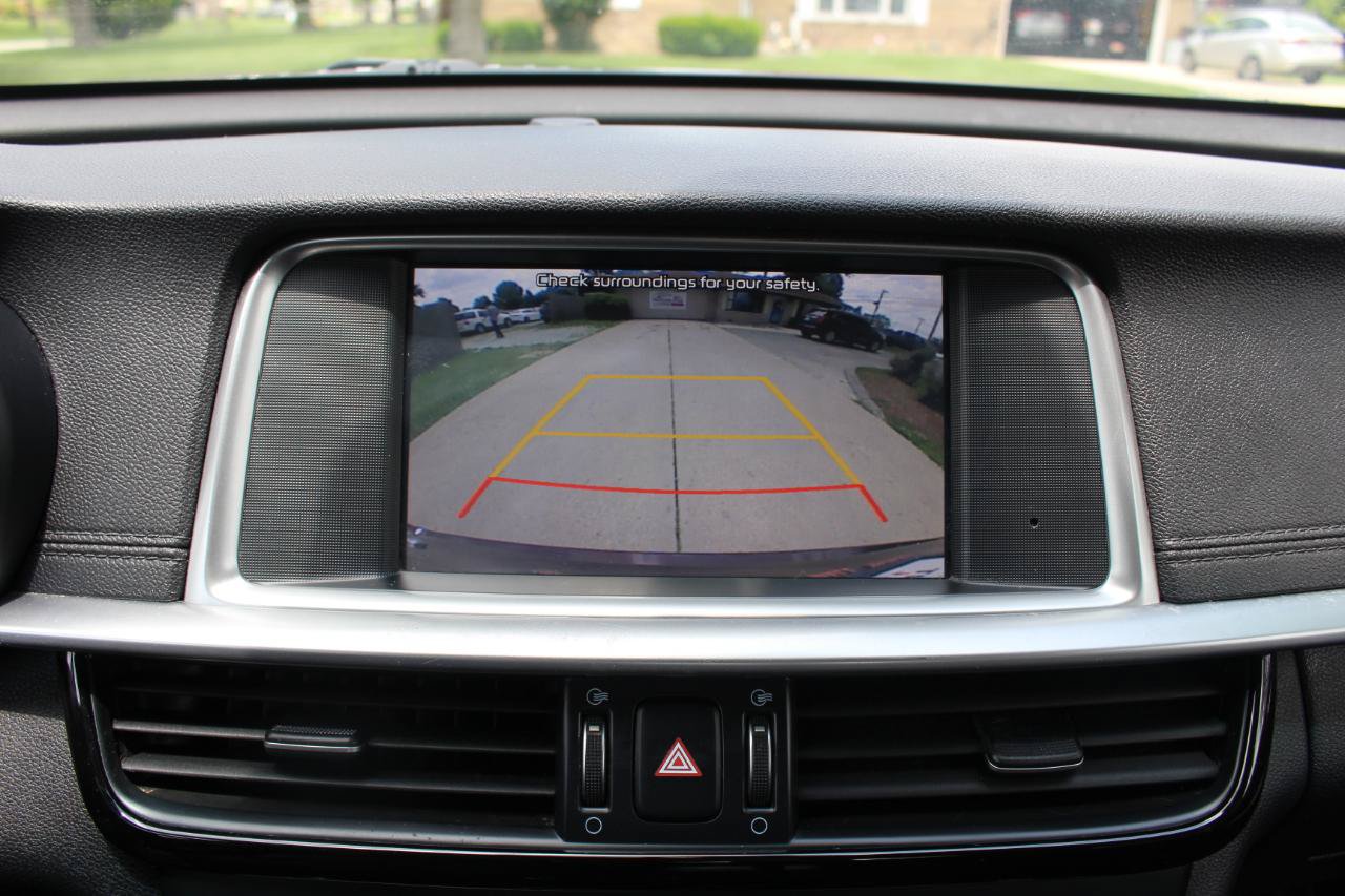 Used 2020 Kia Optima LX FWD image 25