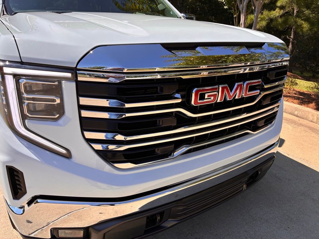Used 2024 GMC Sierra 1500 SLT image 4