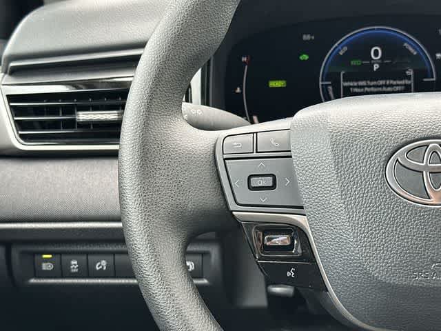 Used 2025 Toyota Camry LE FWD image 8