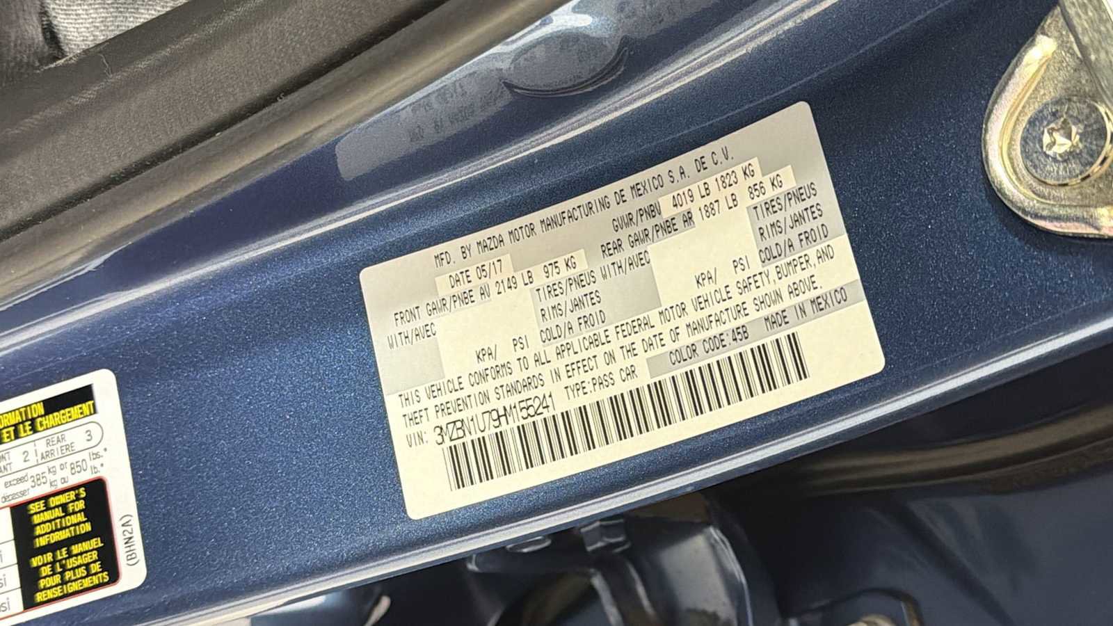 Used 2017 MAZDA MAZDA3 Sport w/ Preferred Equipment Package FWD image 11