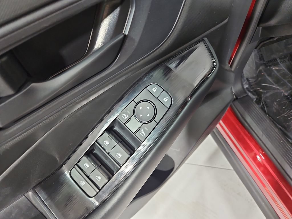 Certified 2025 Nissan Rogue S AWD/4WD image 13
