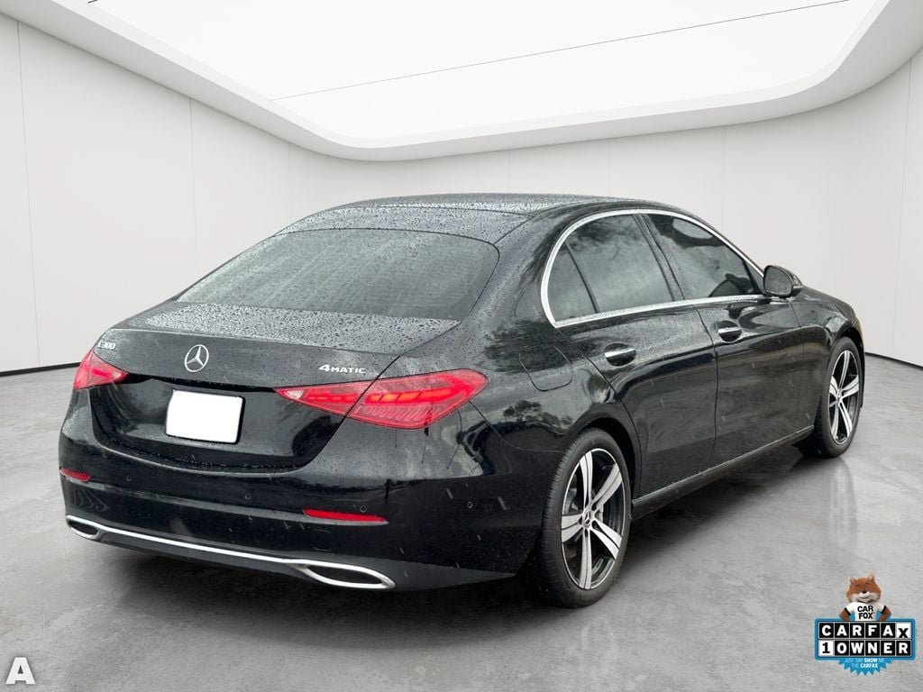 Used 2025 Mercedes-Benz C 300 4MATIC Sedan image 5