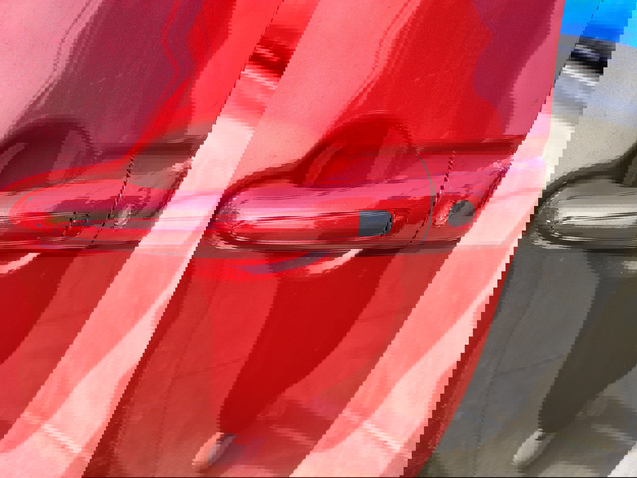 Used 2025 Chrysler Pacifica Select image 16