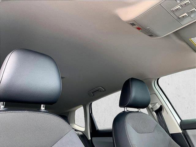 Used 2022 Volkswagen Taos SE image 17