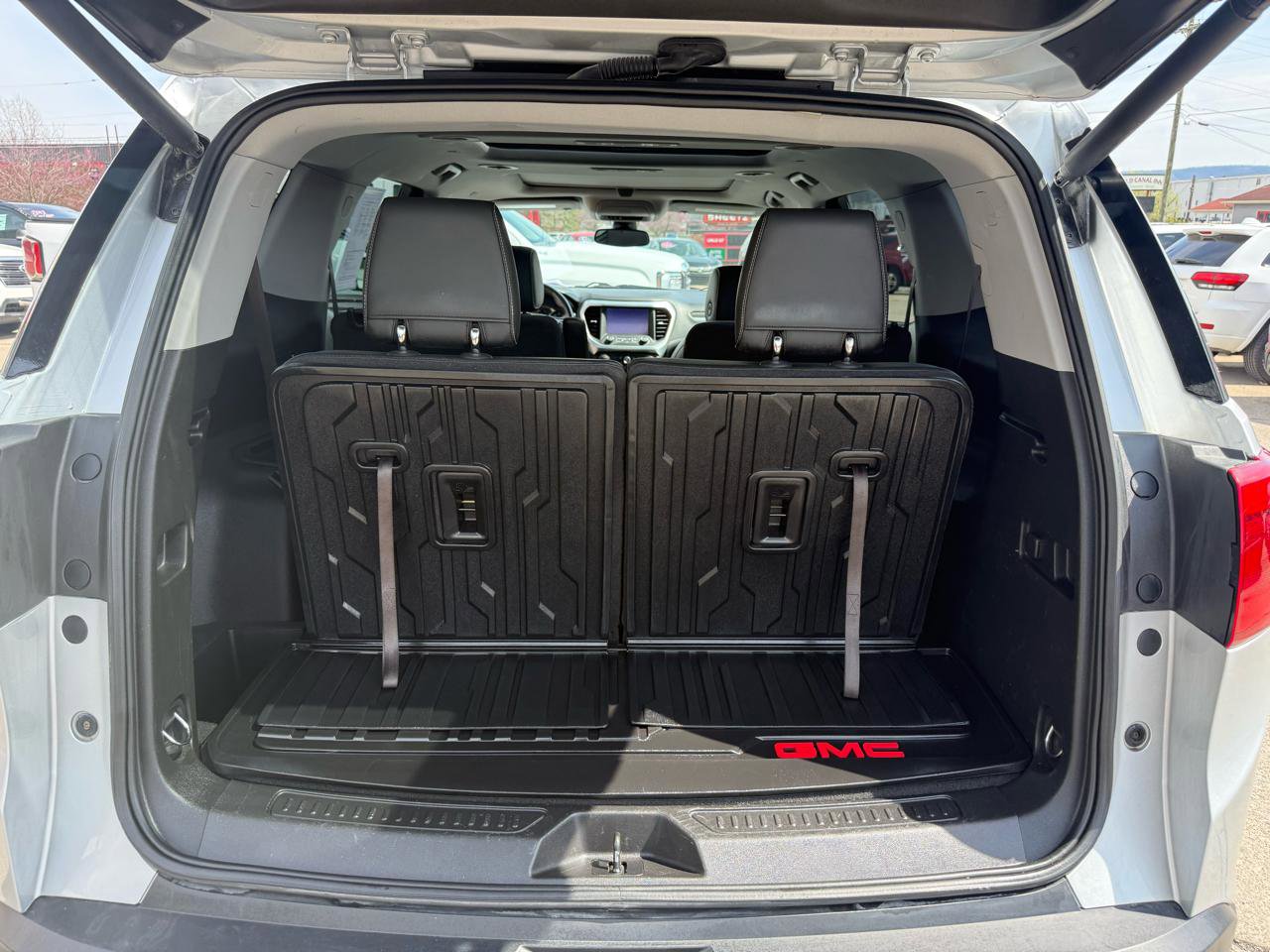 Used 2017 GMC Acadia SLT AWD/4WD image 41