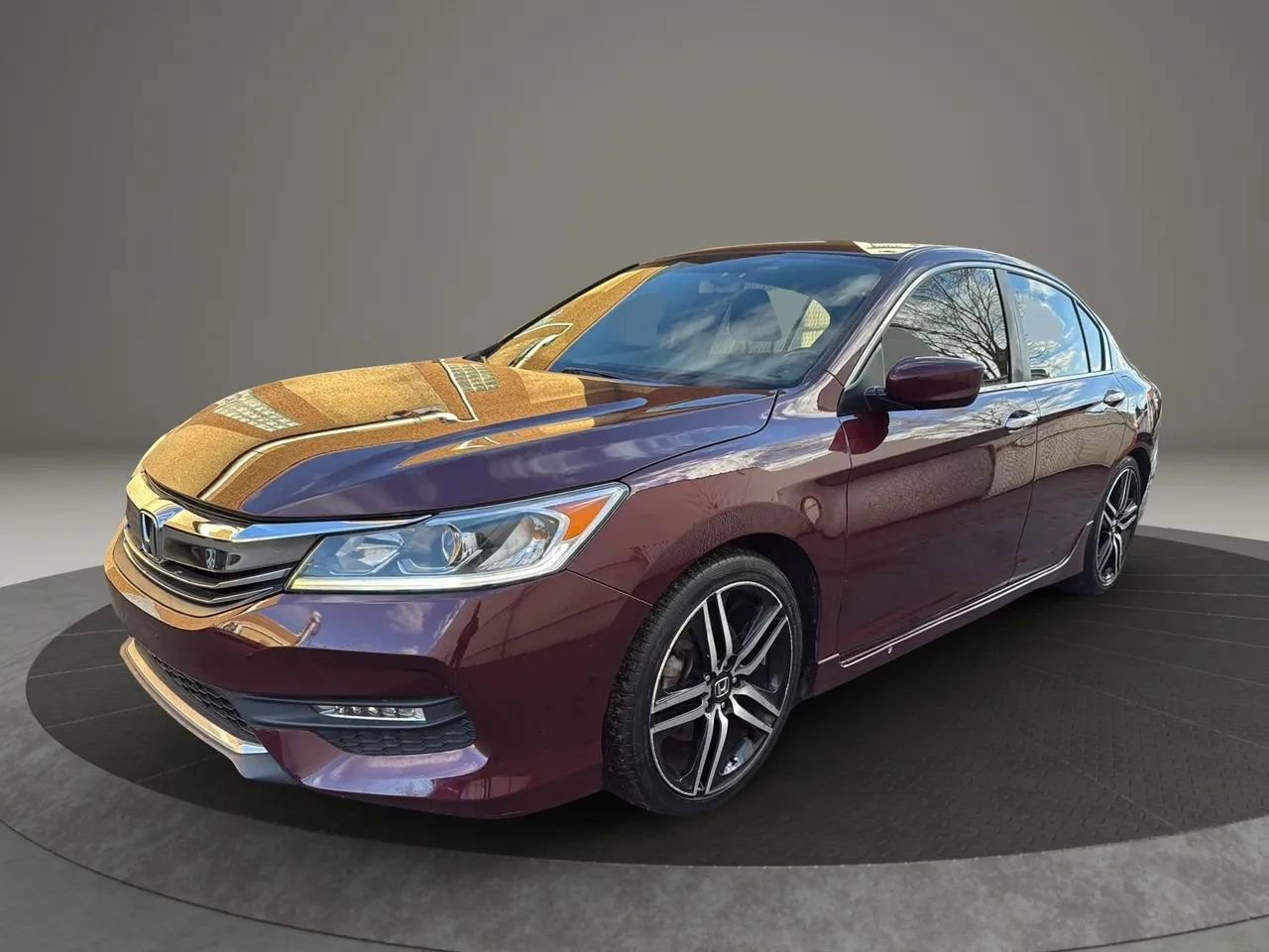 Used 2017 Honda Accord Sport image 1