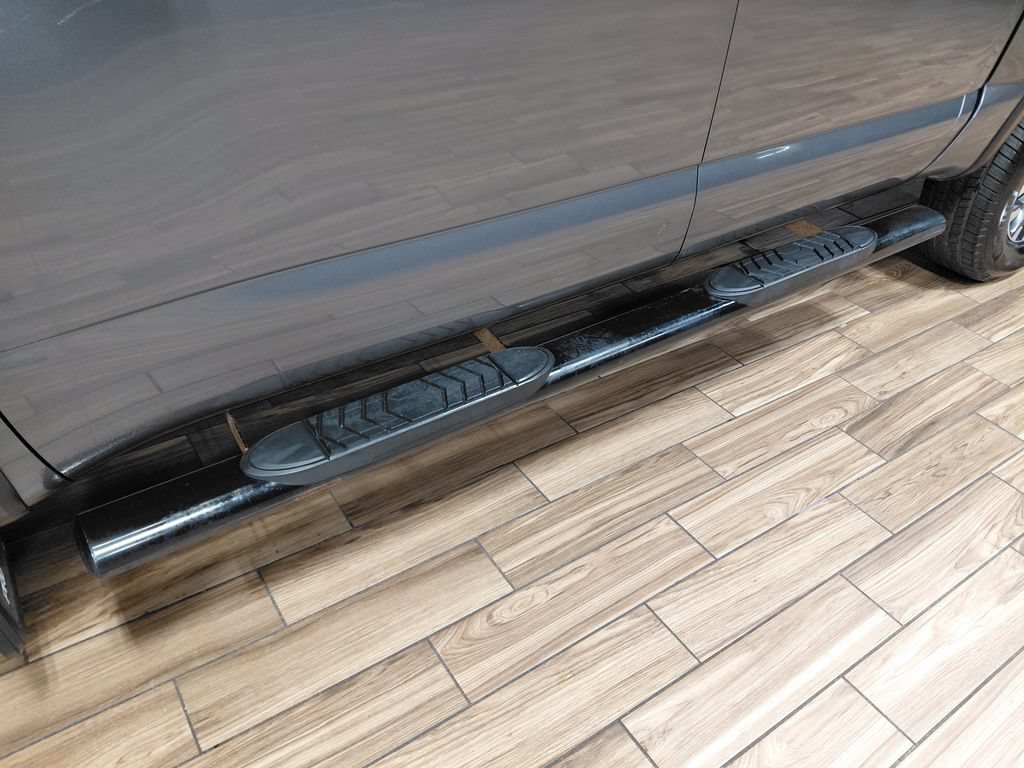 Used 2020 Nissan Titan PRO-4X AWD/4WD image 23