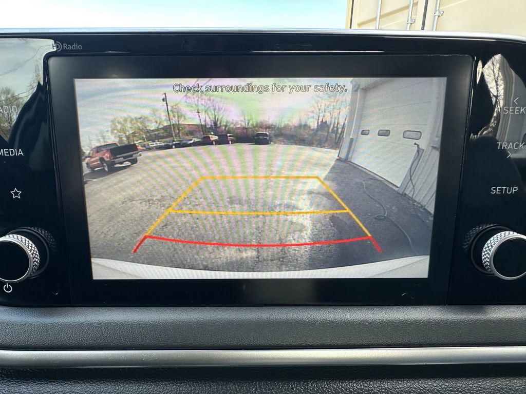 Used 2021 Hyundai Sonata SE w/ Preferred Accessory Package FWD image 6