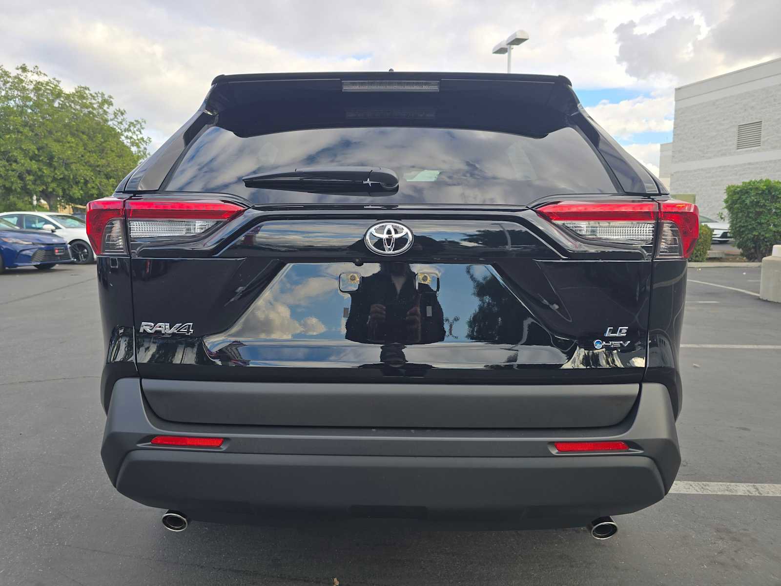 Certified 2025 Toyota RAV4 LE image 15