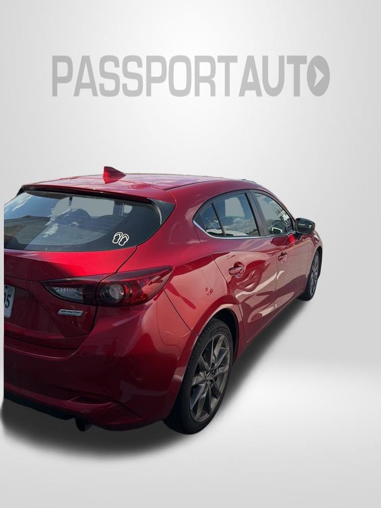 Used 2018 MAZDA MAZDA3 Touring image 3