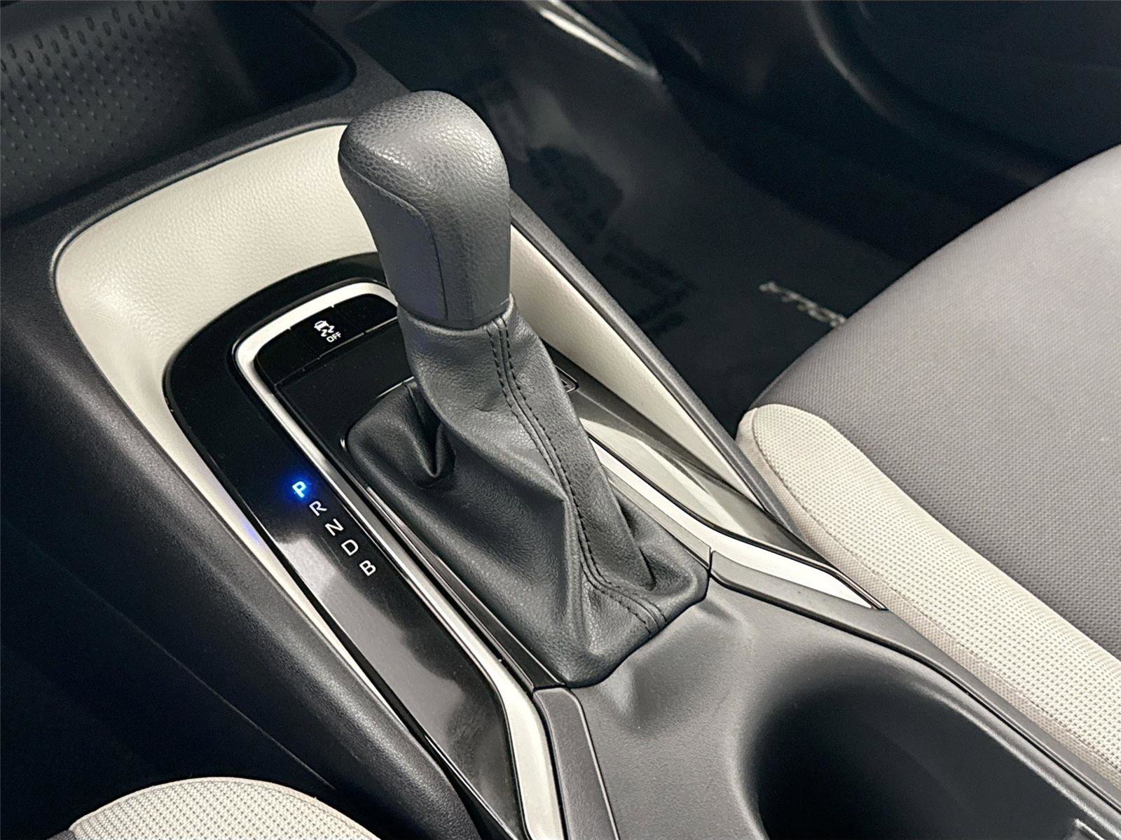 Certified 2025 Toyota Corolla LE FWD image 24