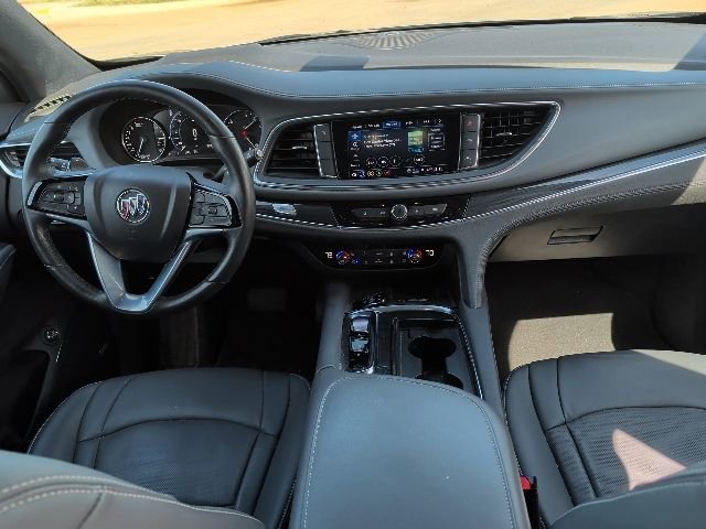 Used 2023 Buick Enclave Premium image 11