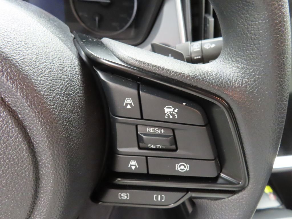 Used 2025 Subaru Crosstrek 2.0i Premium image 38