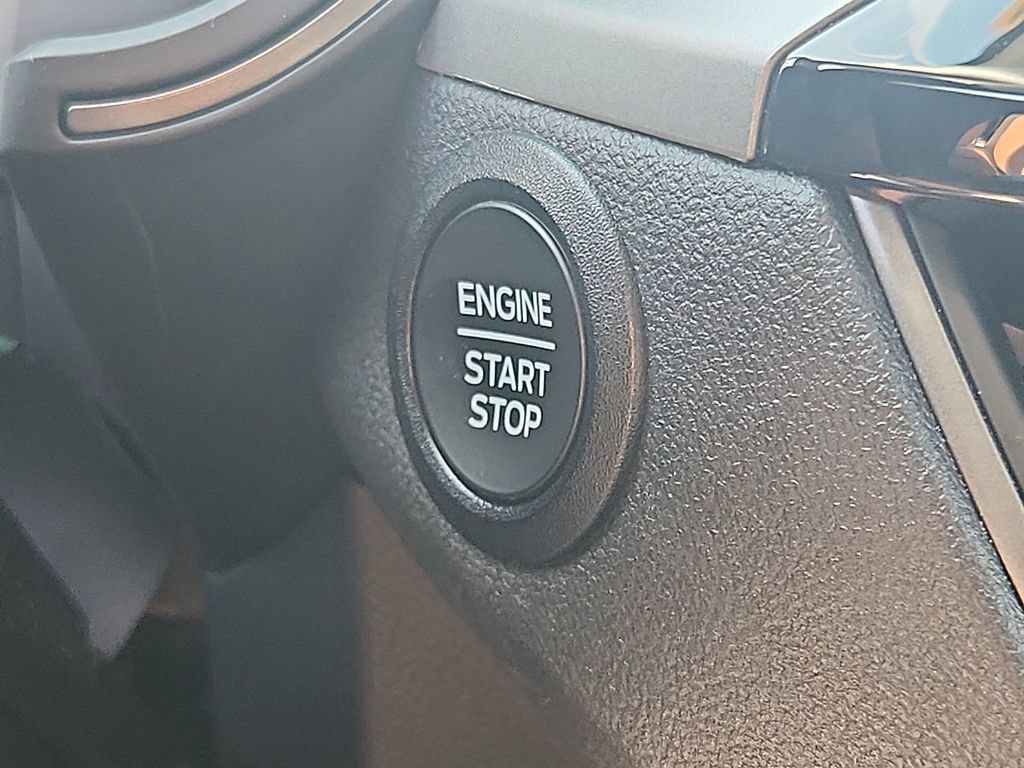 Used 2025 Ford Escape Active AWD/4WD image 23