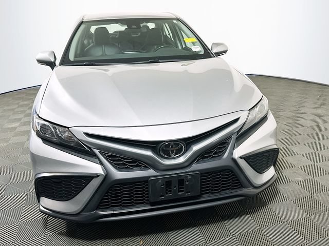 Certified 2023 Toyota Camry SE FWD image 3