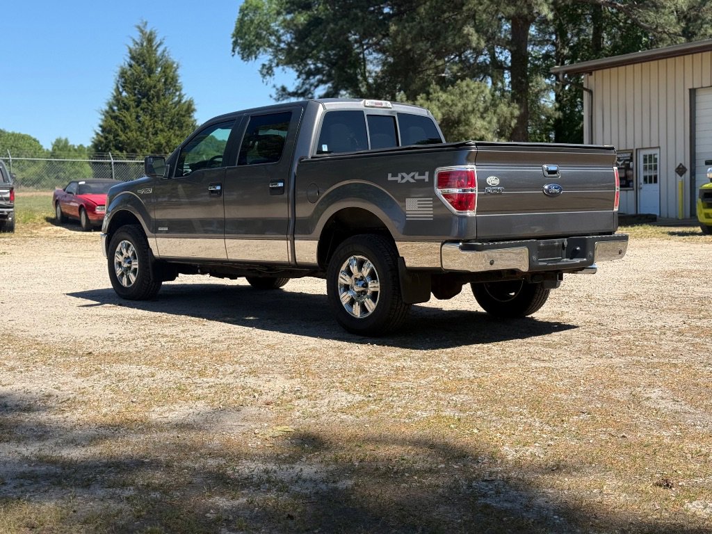Used 2011 Ford F150 XLT w/ XLT Chrome Pkg AWD/4WD image 3