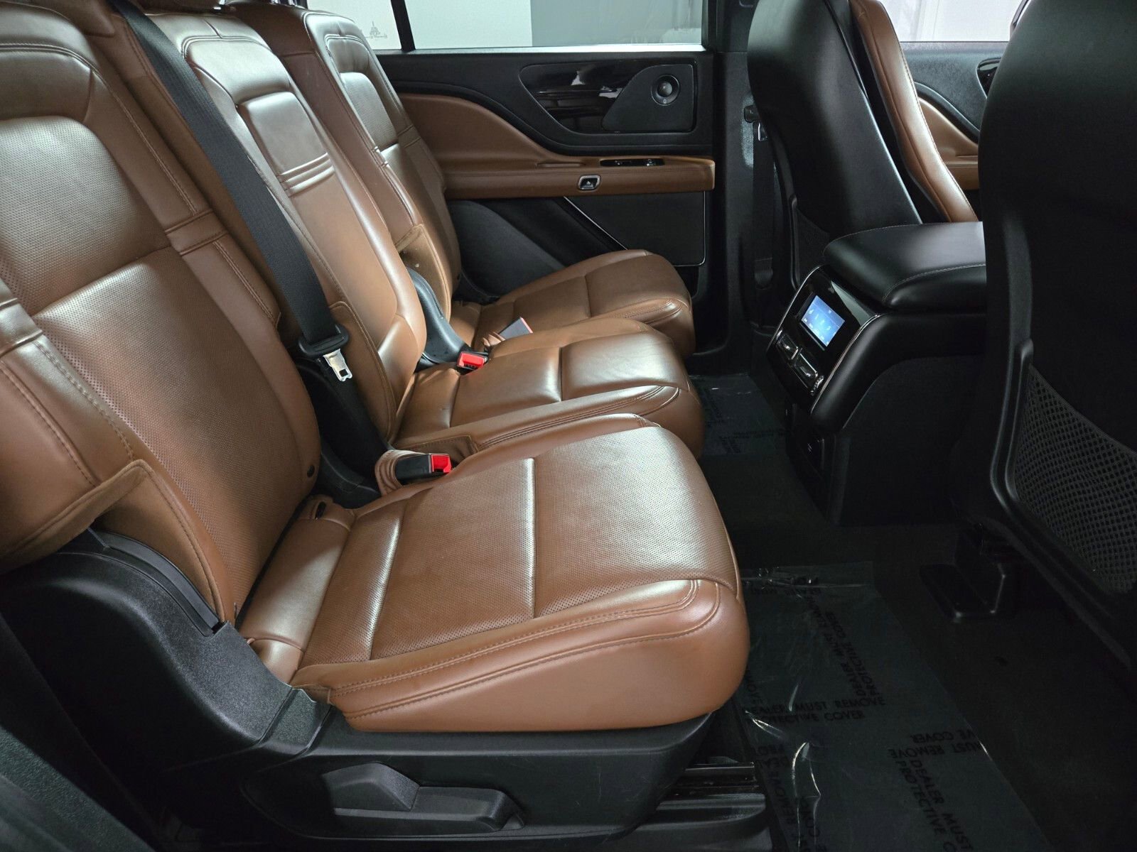Used 2023 Lincoln Aviator Reserve w/ Equipment Group 201A image 18