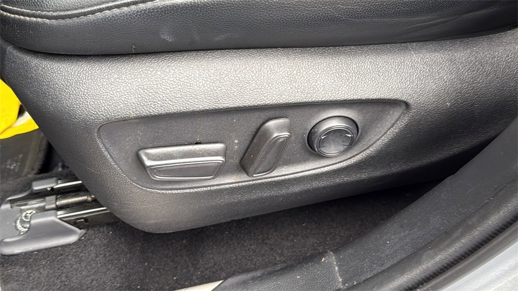 Used 2022 Toyota Highlander XSE image 12