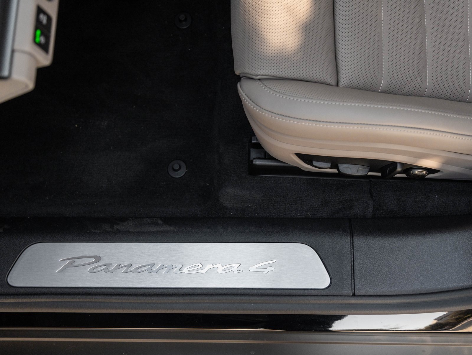 New 2026 Porsche Panamera 4 image 23