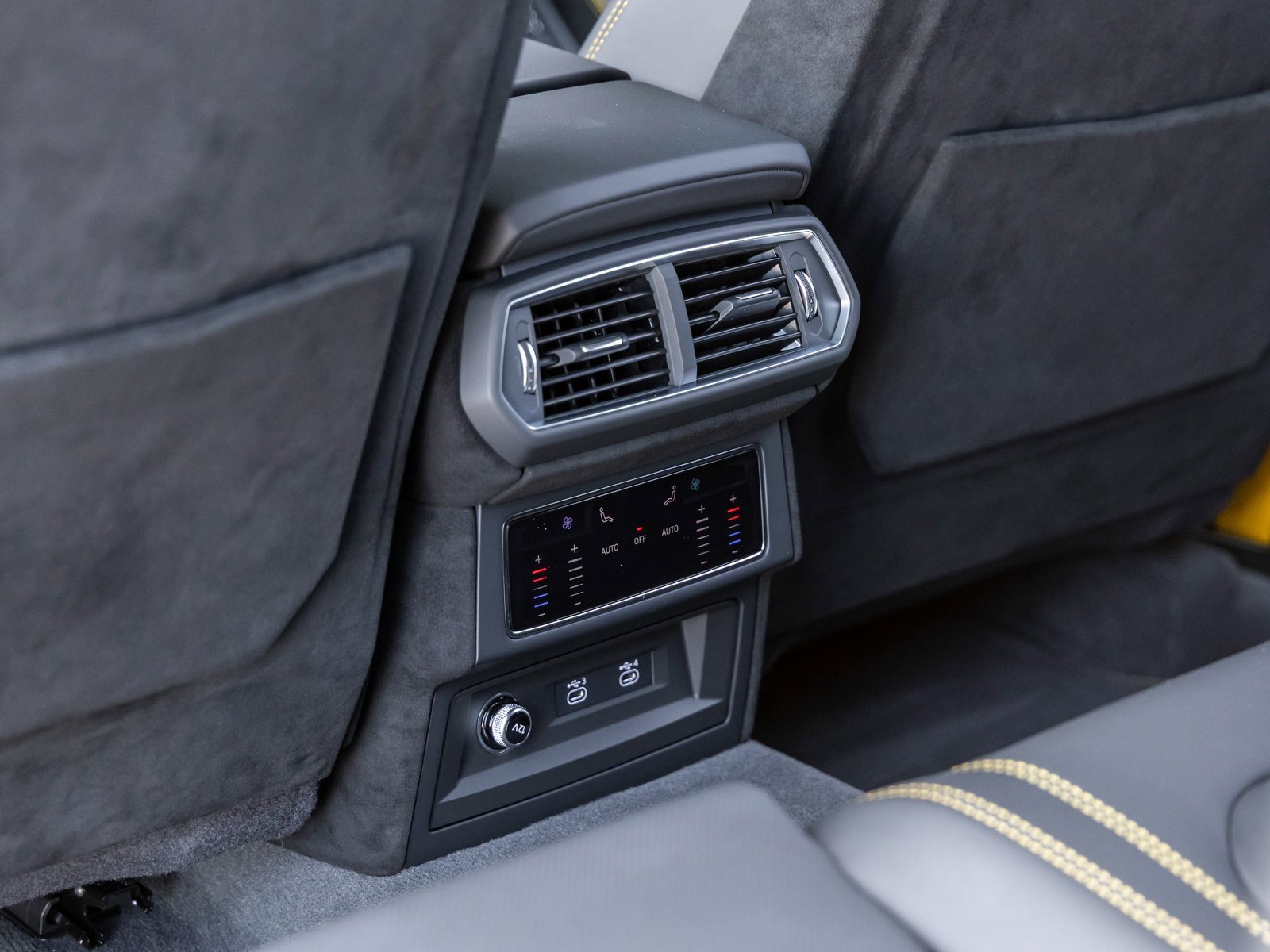 Used 2024 Lamborghini Urus Performante image 41