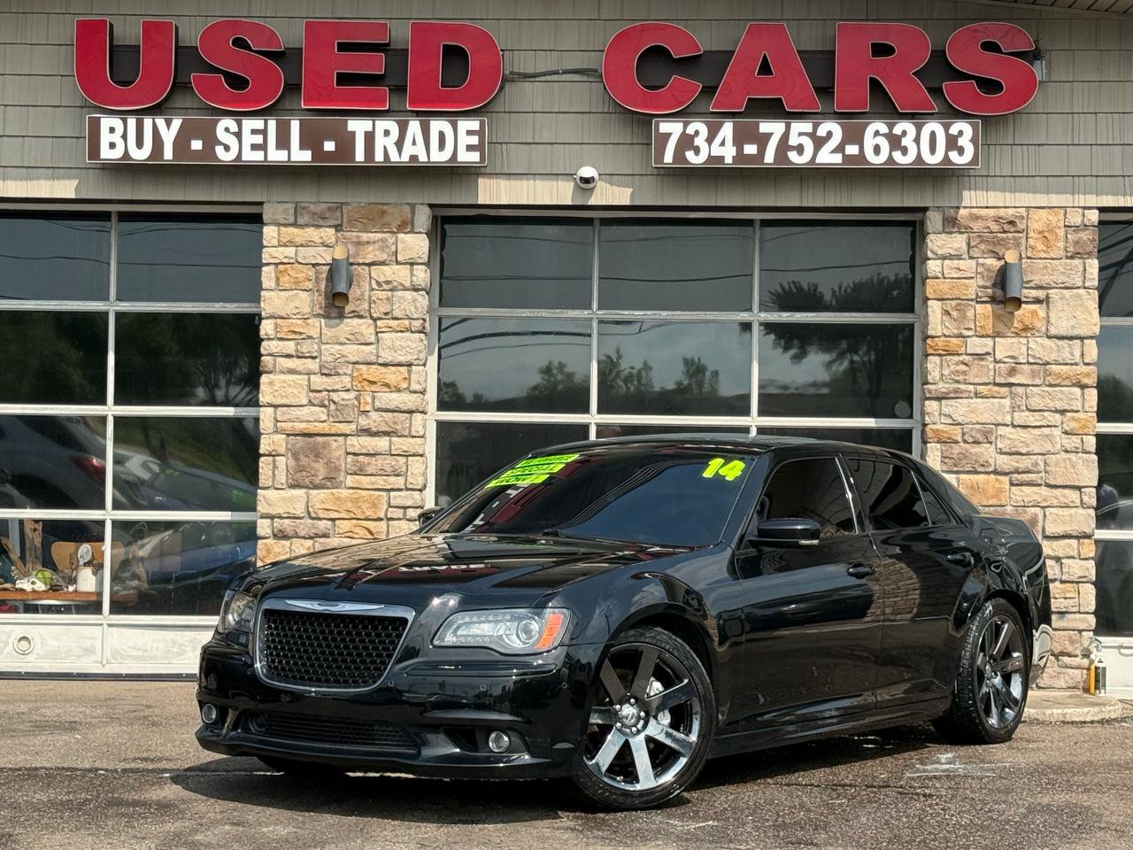 Used 2014 Chrysler 300 SRT8 w/ Leather Interior Group