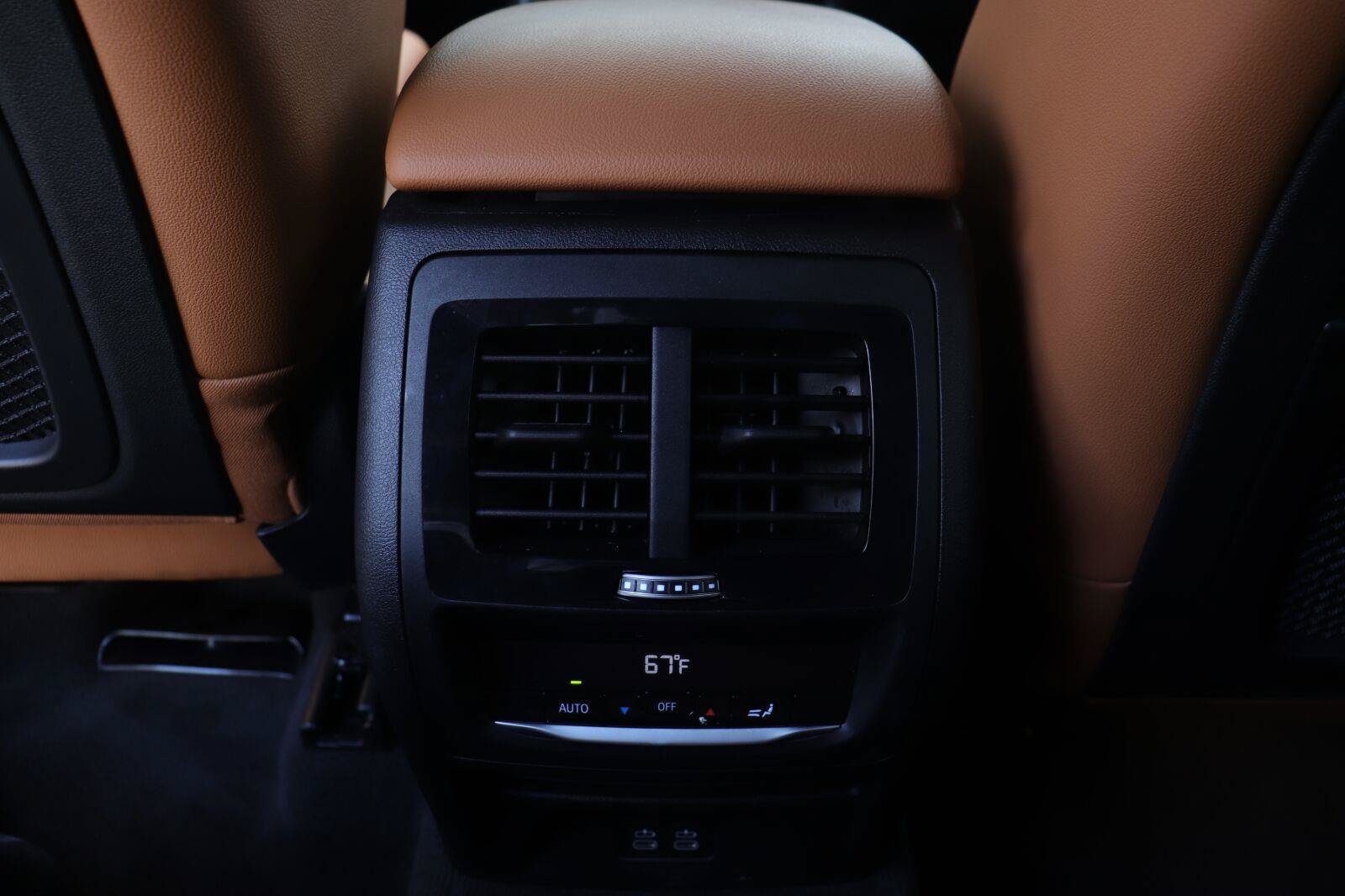Used 2024 BMW X3 sDrive30i w/ Premium Package w/ZPA RWD image 22
