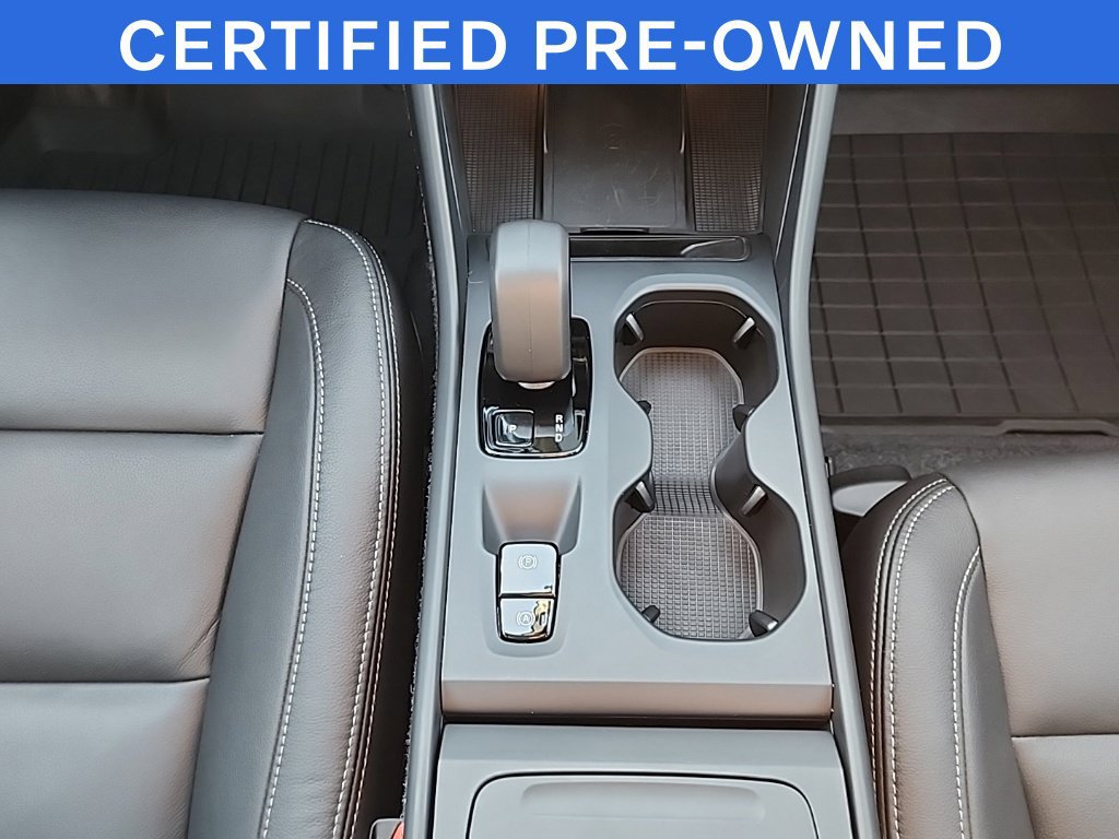 Used 2025 Volvo XC40 B5 Core w/ Protection Package Premier AWD/4WD image 23