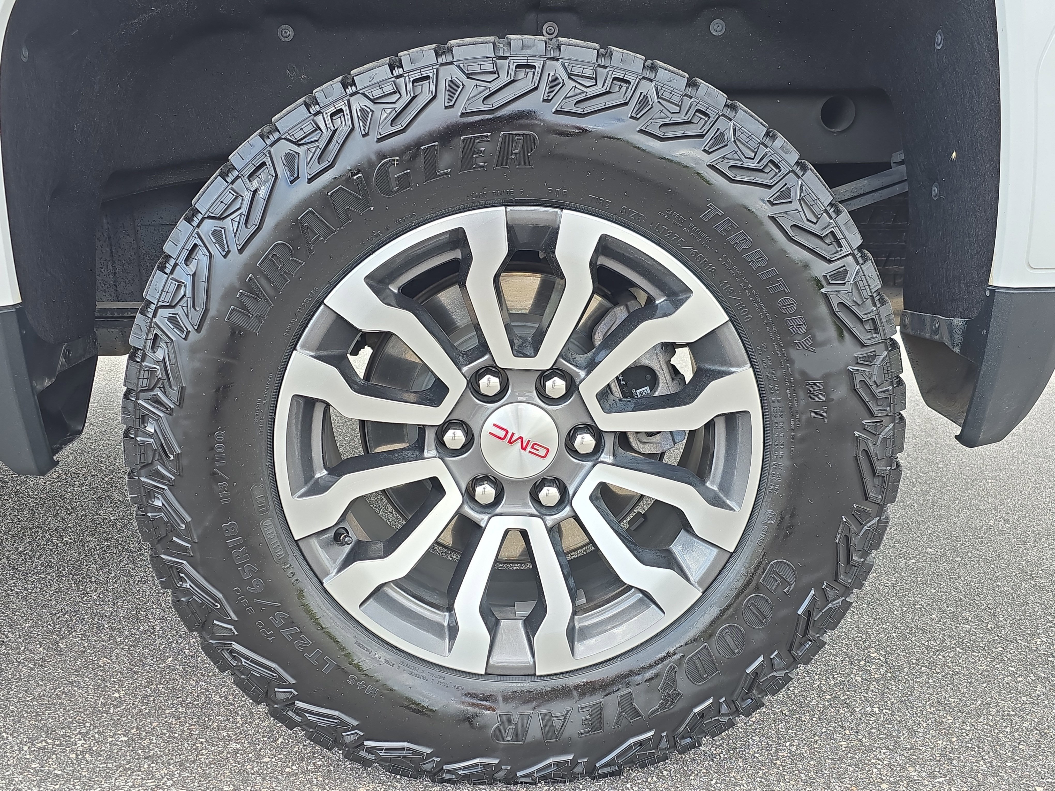 Used 2023 GMC Sierra 1500 AT4 w/ AT4 Premium Package AWD/4WD image 31