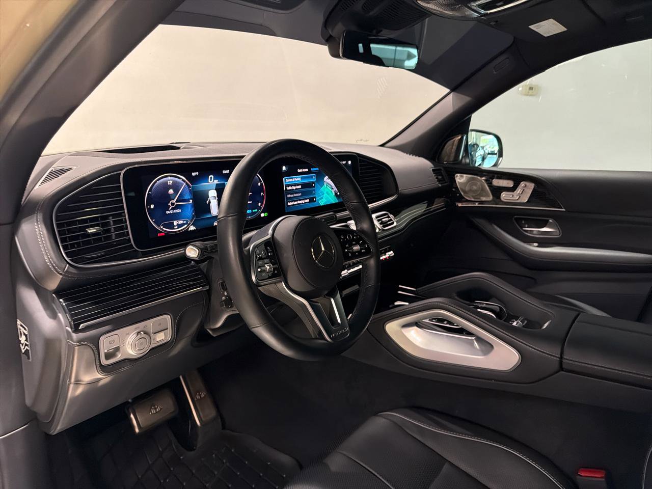 Used 2023 Mercedes-Benz Maybach GLS 600 4MATIC image 20