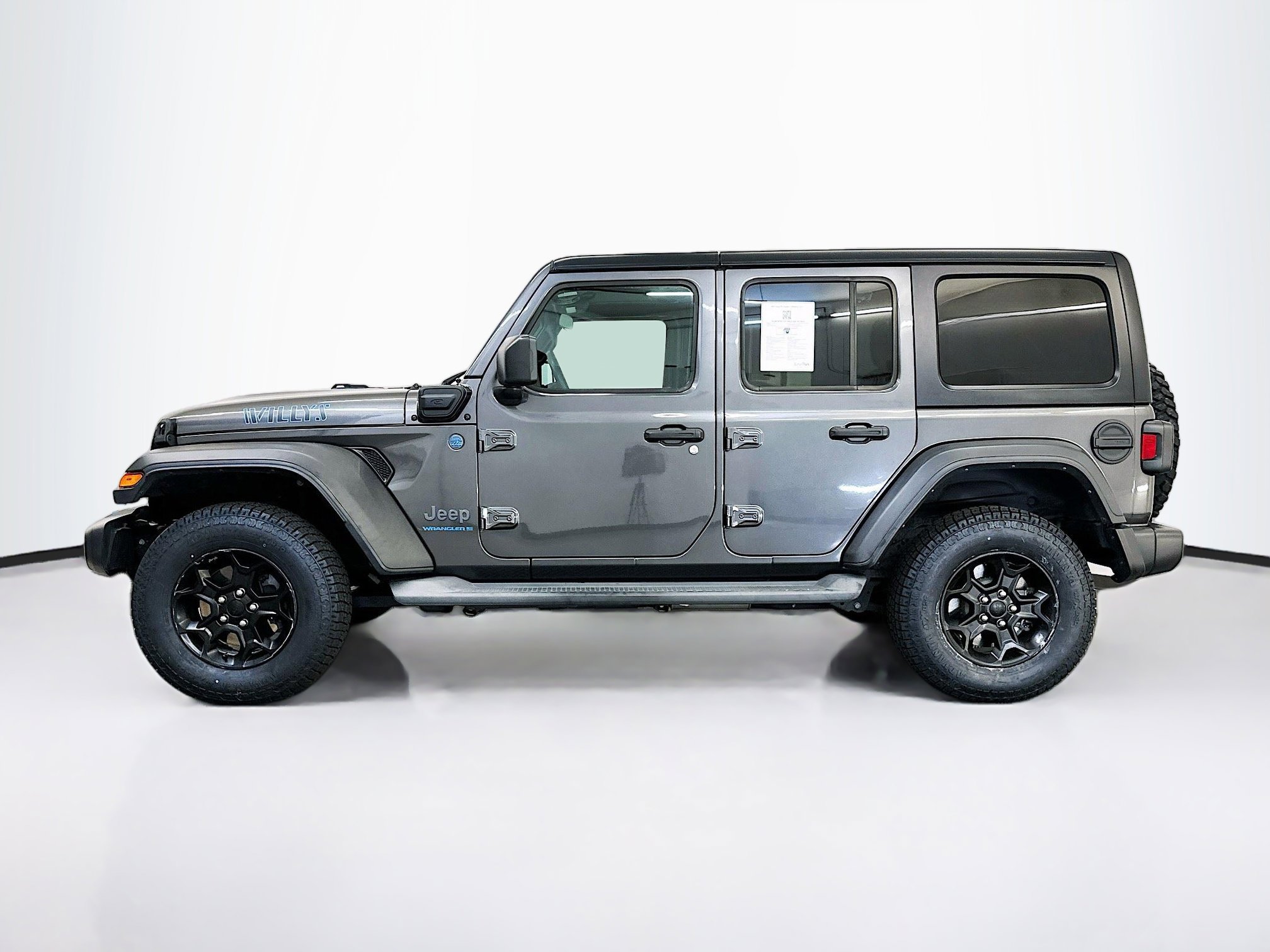 Used 2023 Jeep Wrangler Unlimited image 4
