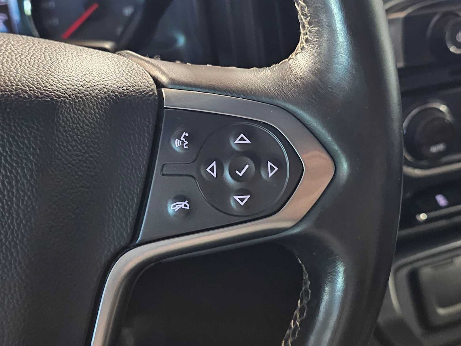 Used 2015 Chevrolet Silverado 3500 LTZ AWD/4WD image 27