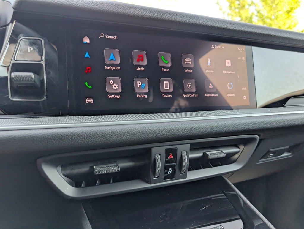 Certified 2025 Porsche Cayenne image 13