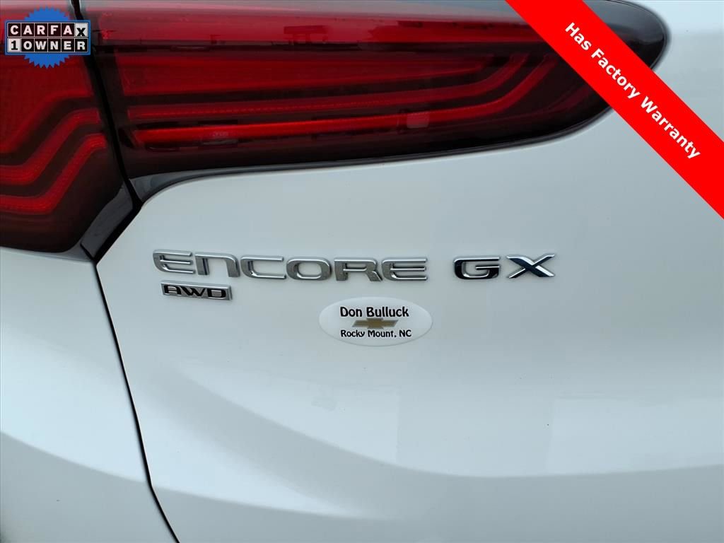 Used 2024 Buick Encore GX Sport Touring image 9