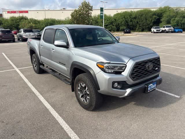 Used 2022 Toyota Tacoma TRD Off-Road AWD/4WD image 7