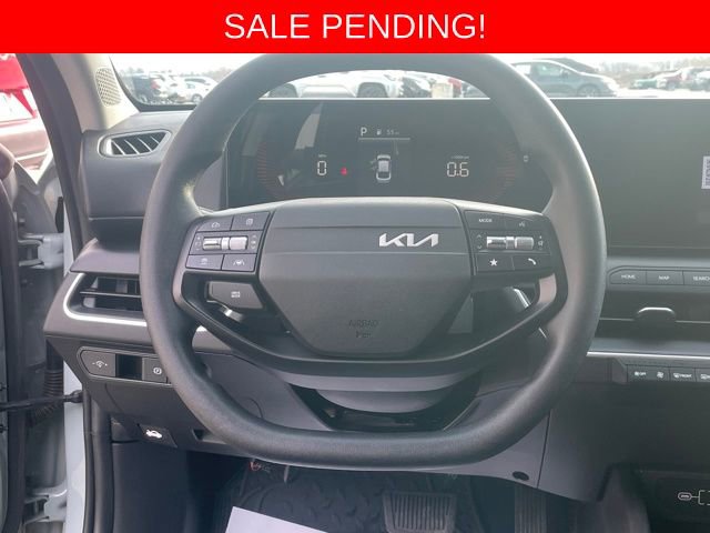 Used 2025 Kia K4 LXS image 14