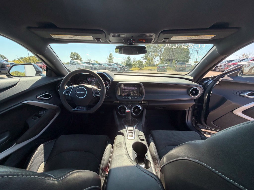Used 2019 Chevrolet Camaro SS RWD image 16