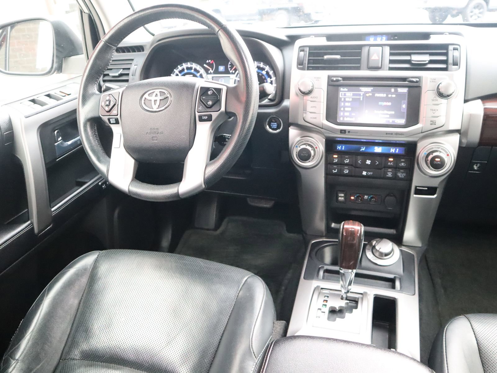 Used 2016 Toyota 4Runner Limited AWD/4WD image 29