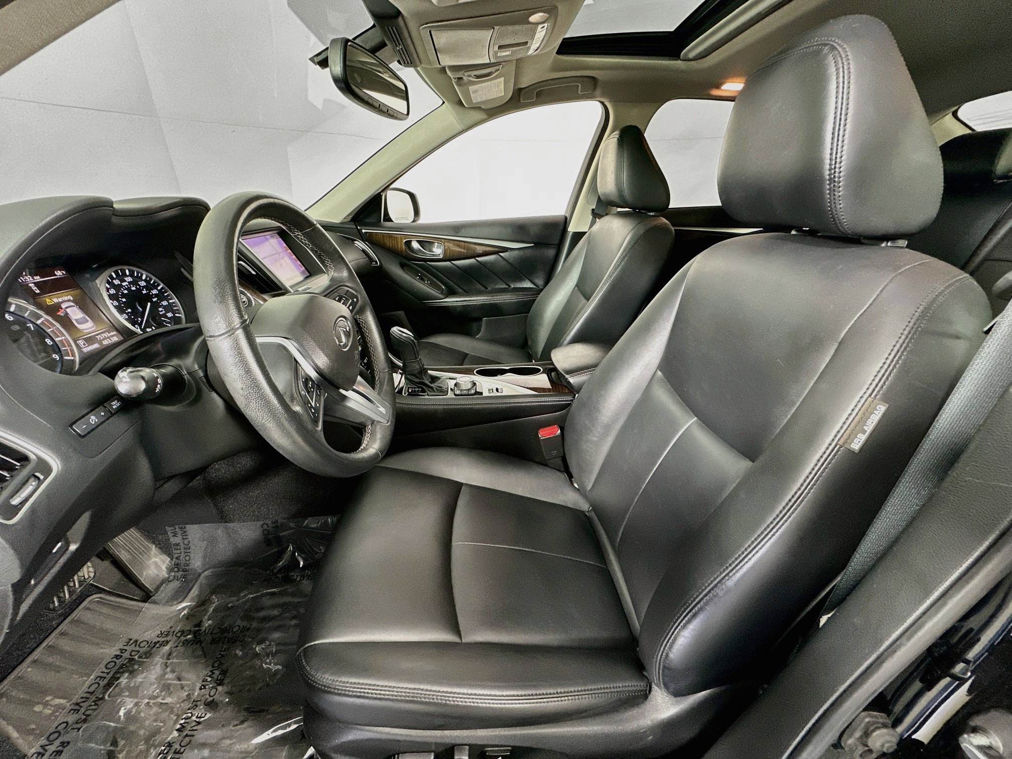 Used 2019 INFINITI Q50 Luxe w/ Essential Package (3.0T Luxe) image 21