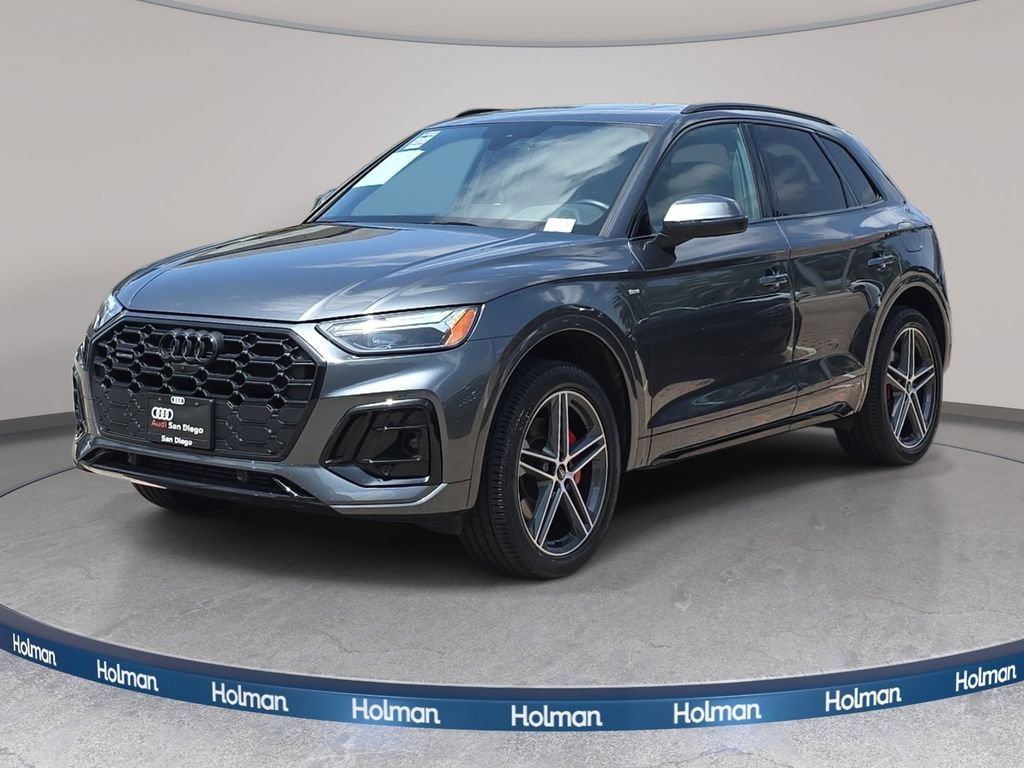 Used 2024 Audi Q5 e Premium Plus w/ Premium Plus Package AWD/4WD video 1