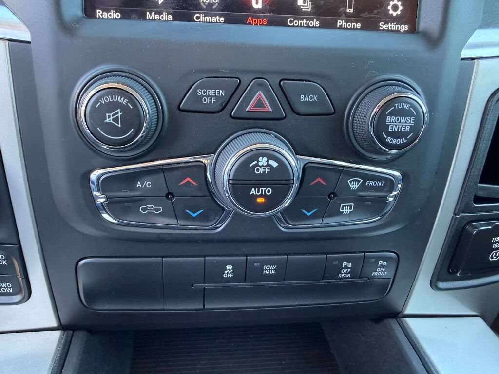 Used 2019 RAM 1500 Big Horn AWD/4WD image 25