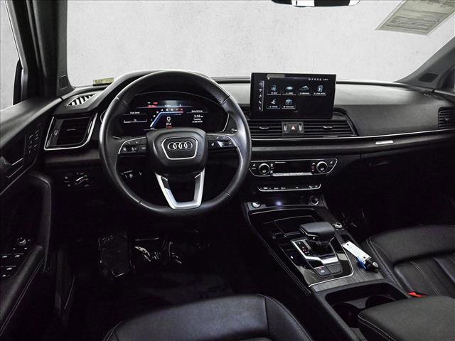 Used 2023 Audi Q5 2.0T Premium Plus w/ Premium Plus Package AWD/4WD image 19