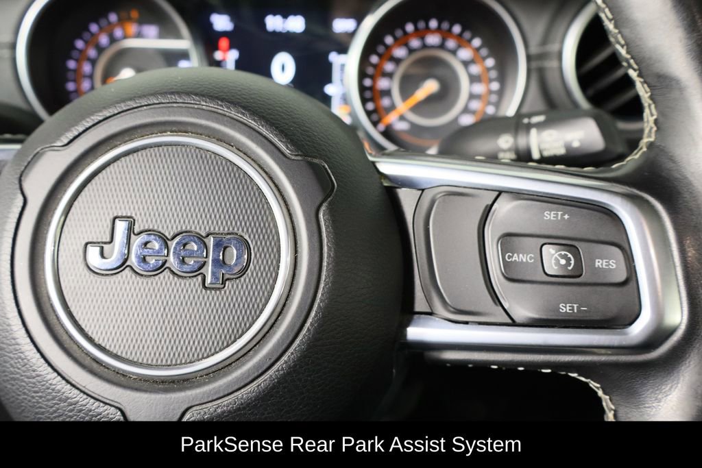 Used 2020 Jeep Gladiator Overland w/ LED Lighting Group image 11